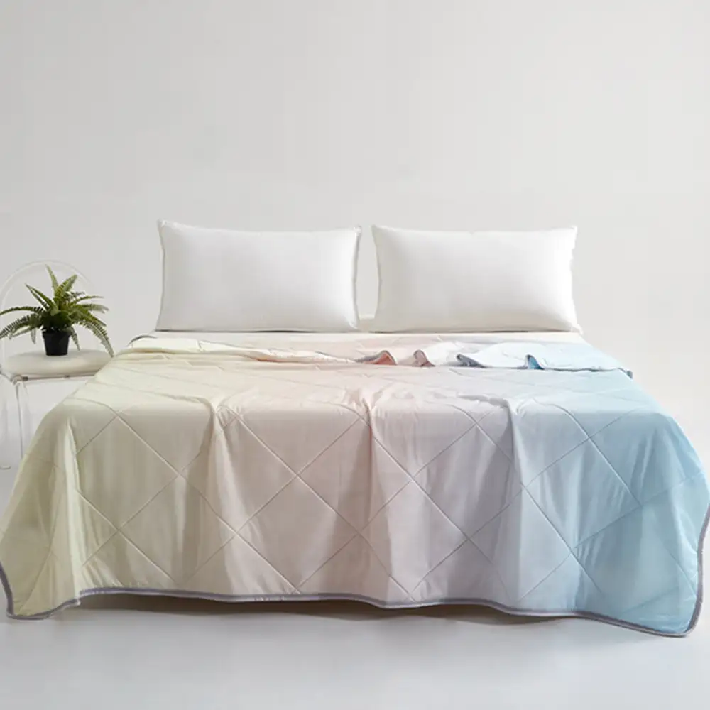 Couverture en soie glacée à effet froid double face avec un motif dégradé, douce pour la peau. - Image 9