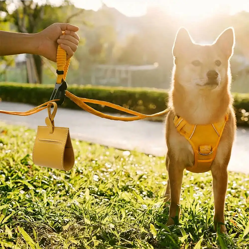Distributeur de sacs à crottes pour chien en cuir PU - Image 10