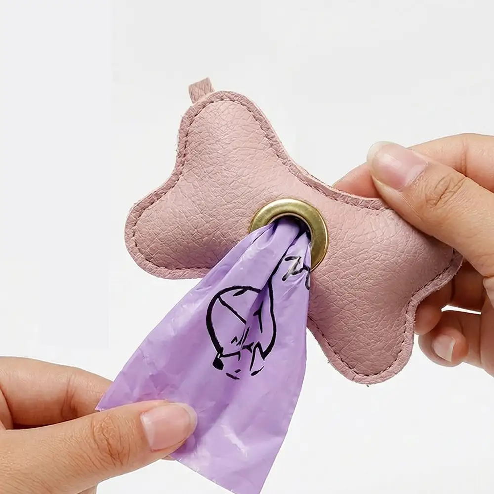 Distributeur de sacs à crottes pour chien en PU cuir portable en forme d'os - Image 7