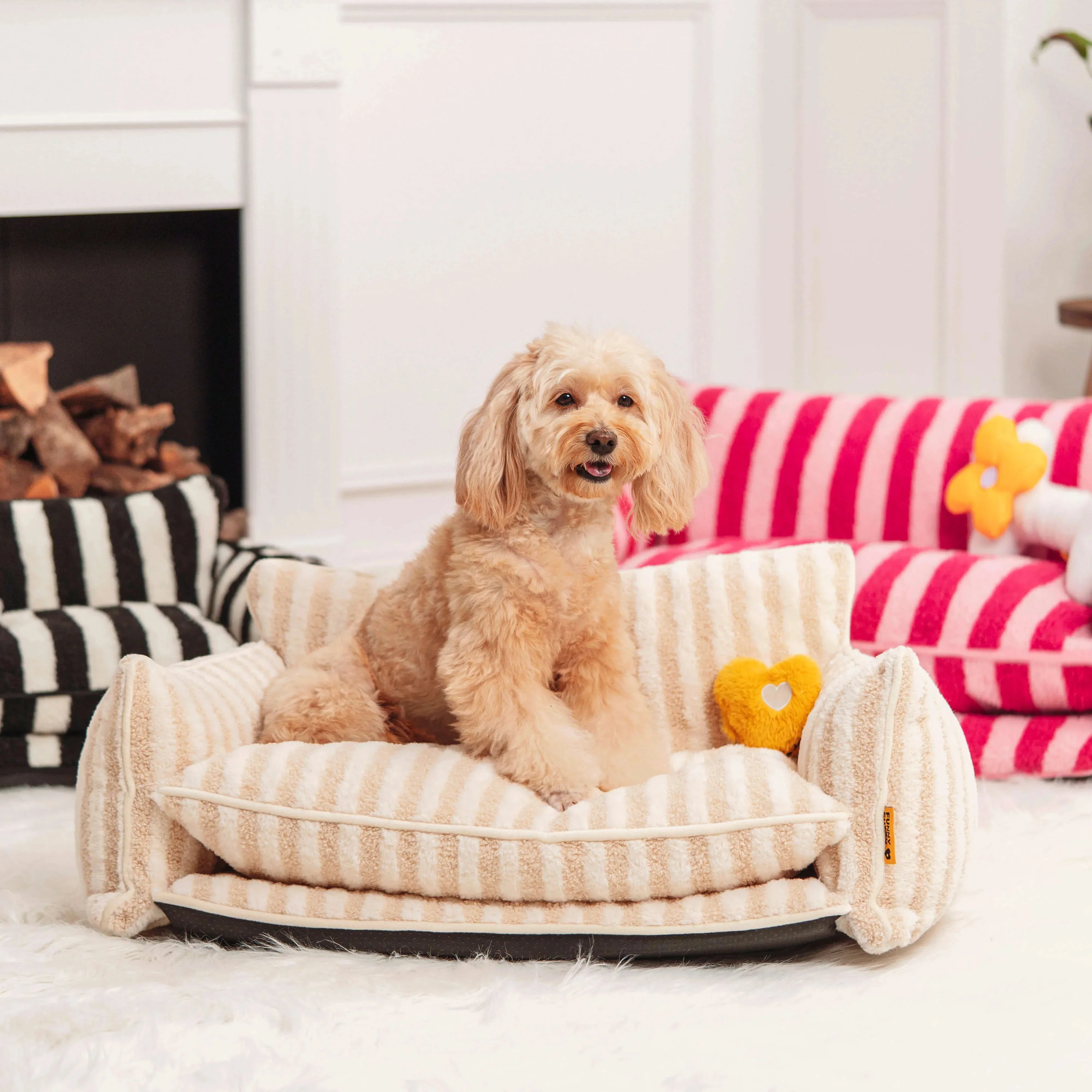 FUNNYFUZZY Jouet grinçant en peluche pour chien en forme de cœur - Image 4