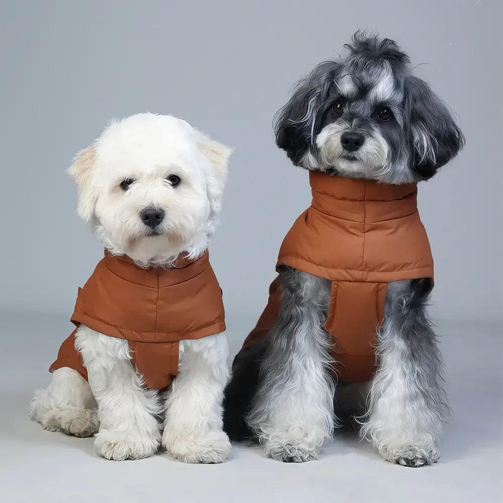 Gilet pour chien en duvet d'oie rempli d'hiver, léger, manteau chaud pour chien avec anneau pour laisse. - Image 2