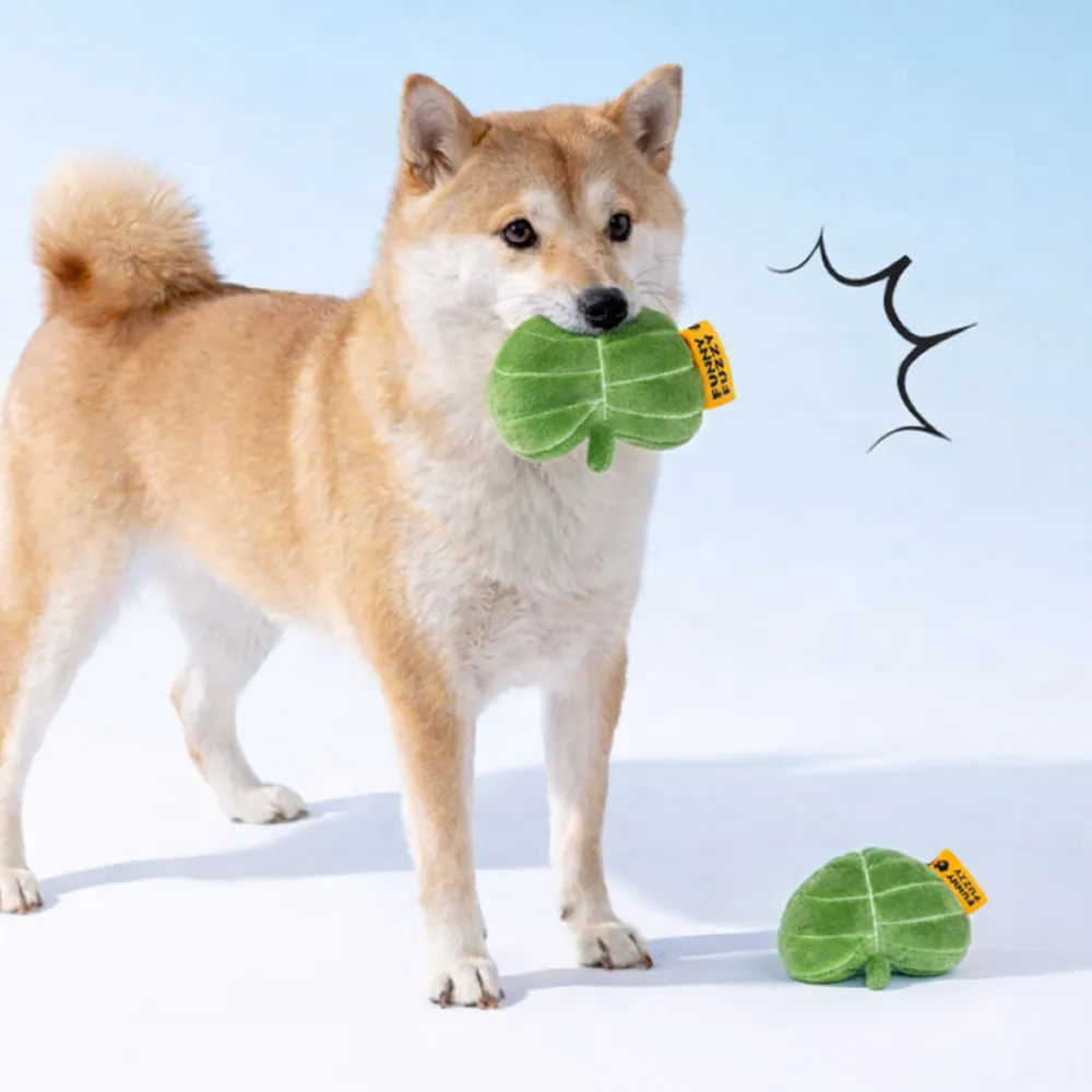 Jouet pour chien en peluche en forme de feuille avec couineur - Funnyfuzzy SnugNest - Image 3
