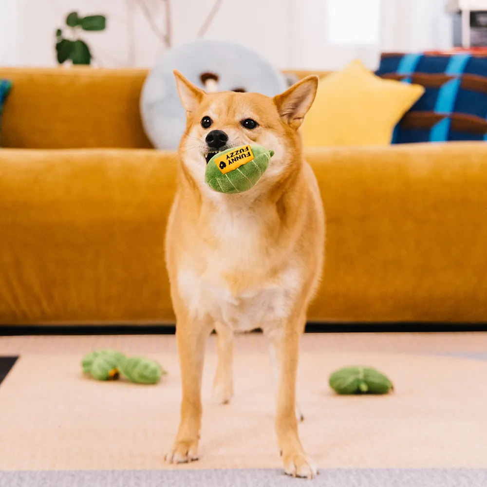 Jouet pour chien en peluche en forme de feuille avec couineur - Funnyfuzzy SnugNest - Image 8