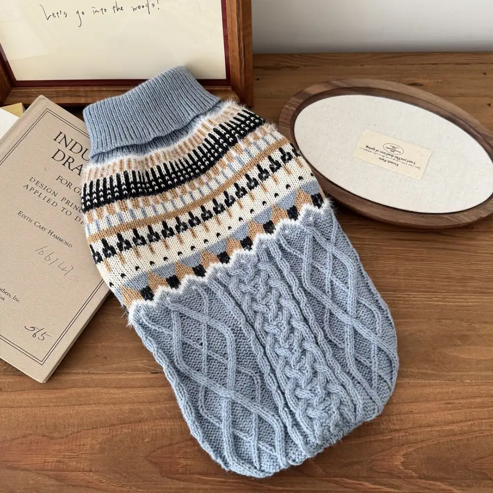 Pull en lin tricoté avec motif Fair Isle et col classique pour chien - Image 13
