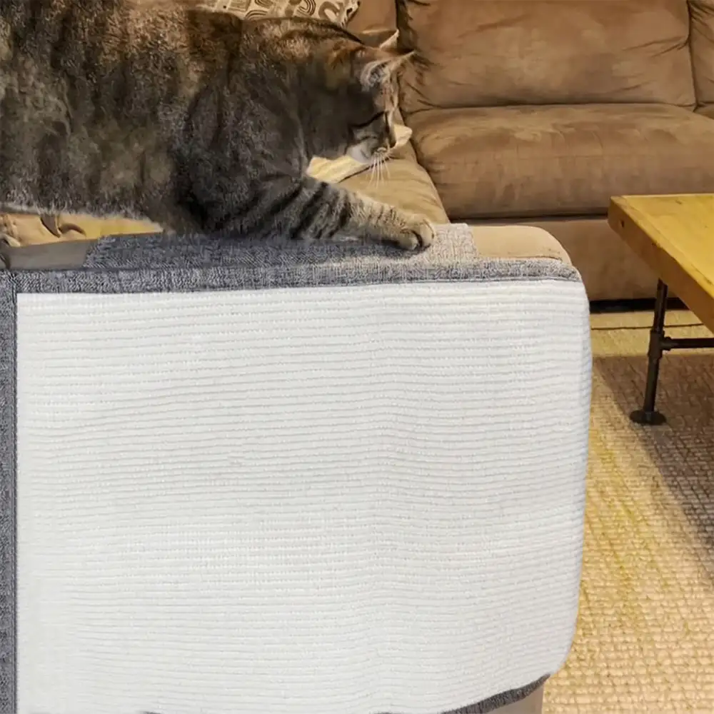 Tapis grattant pour chats entièrement recouvert en faux sisal, protection des accoudoirs de canapé pour chats. - Image 7