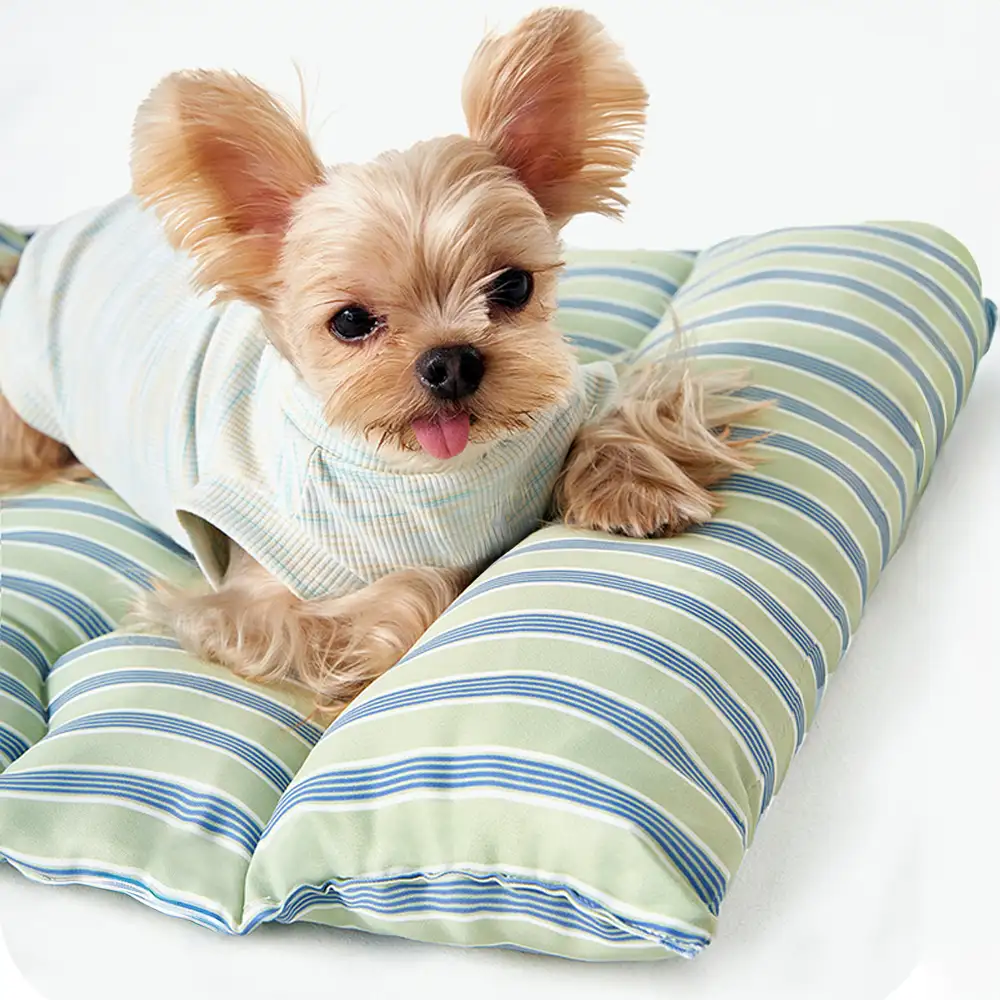 Tapis pour animaux en tissu doux, respirant, à rayures bicolores et réversible - Image 8